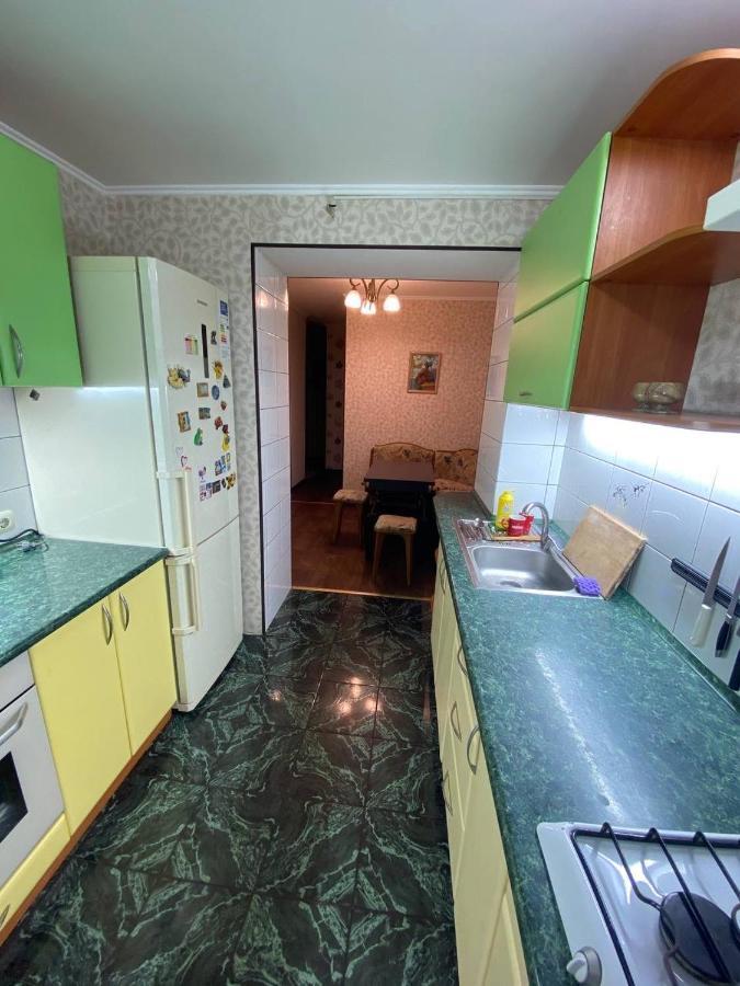 Шикарнейшие Апартаменты Tjornomorsk Exteriör bild